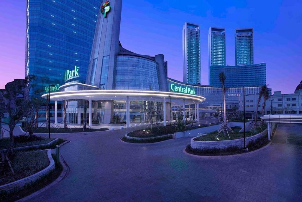 Homy 2 Bedroom Apartment Near Shopping Malls Jacarta Exterior foto